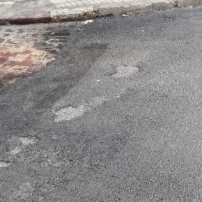 Ciudadanos en Alzira denuncia el asfaltado ‘low cost’ en las calles de la ciudad